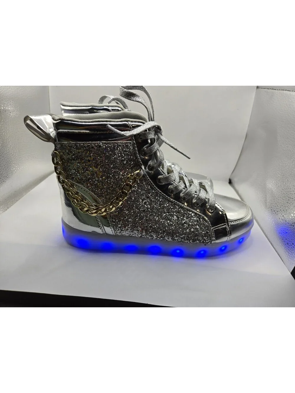 Silver Glitter Light Up Shoes High Top Metallic Dance Sneakers Chain Detail Sz 9